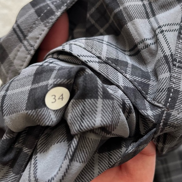 LULULEMON KAHUNA PLAID GOLF SHORTS MENS SIZE 34 TRENDY SKATER STREET STYLISH - Picture 5 of 8